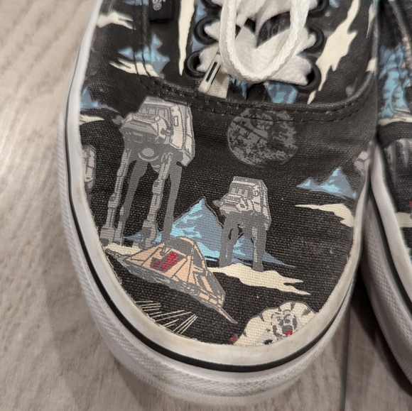 Star Wars VANS men's 6.5, women's 8 - Picture 8 of 12